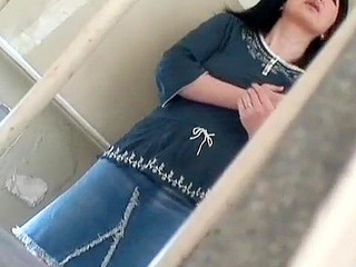 Fucking a MILF in Tokyo's XXX Park